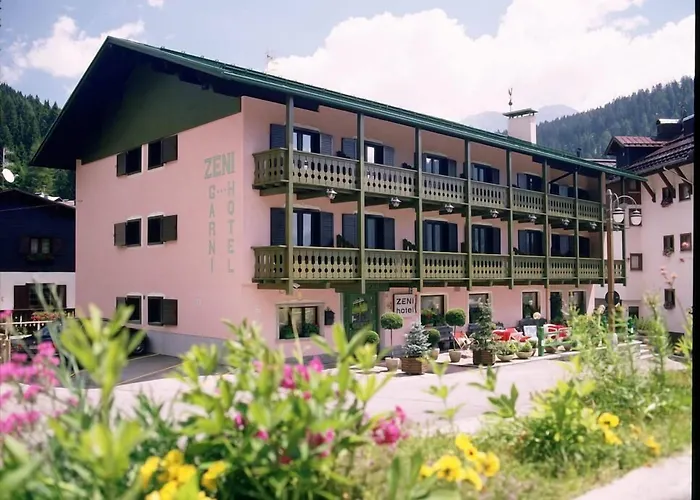 Hotel Zeni Madonna
